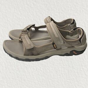 Teva Hudson Sandals